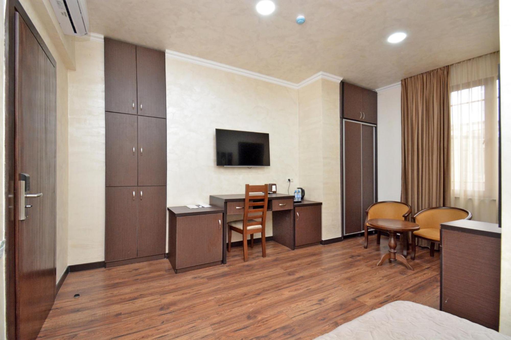 Partez Hotel 예레반 외부 사진