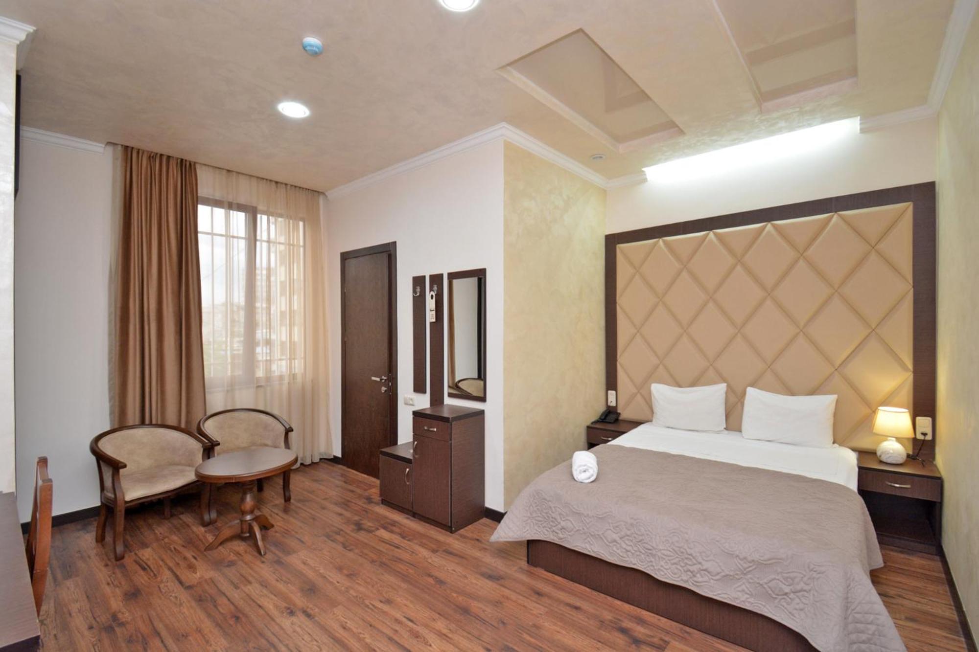 Partez Hotel 예레반 외부 사진