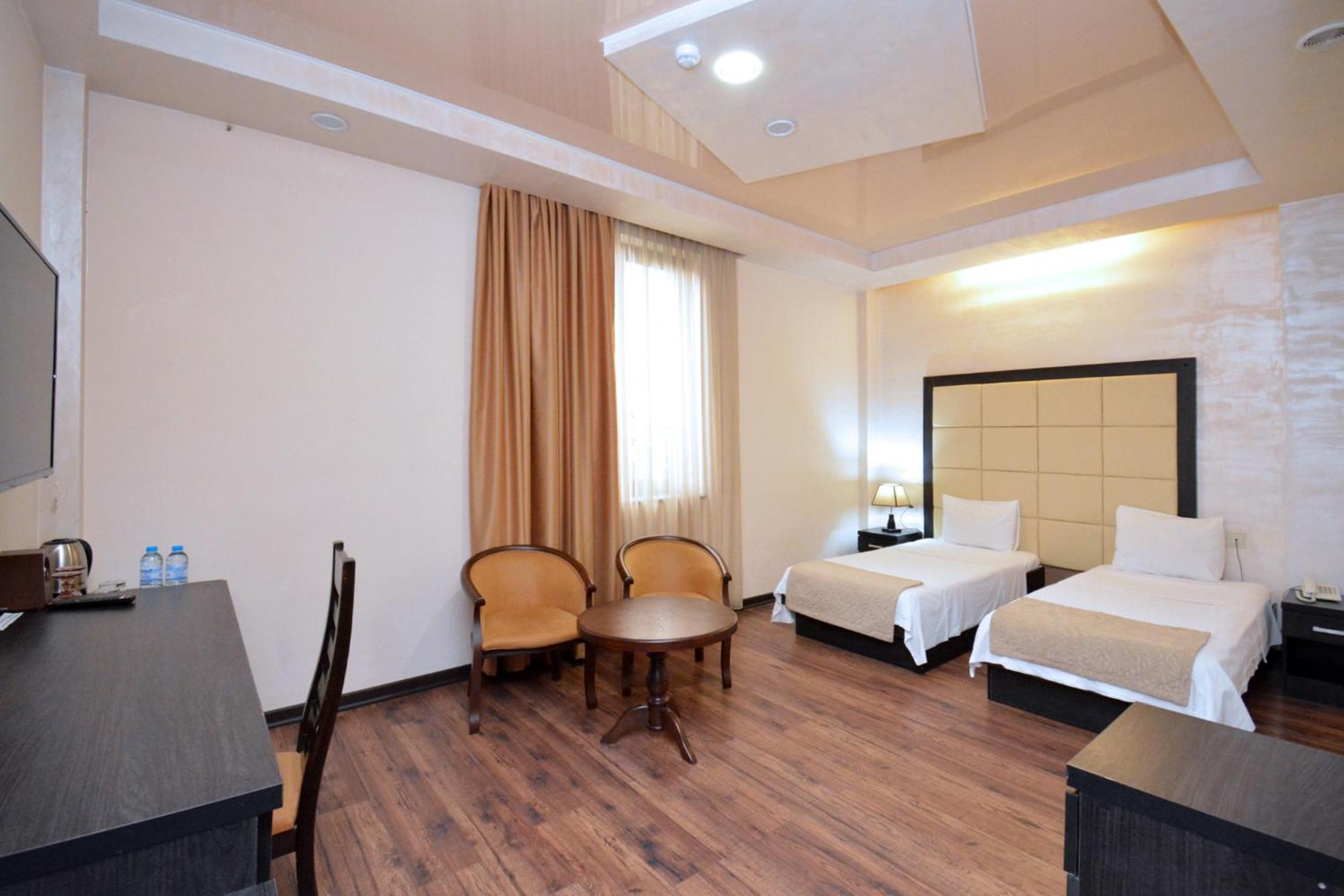 Partez Hotel 예레반 외부 사진
