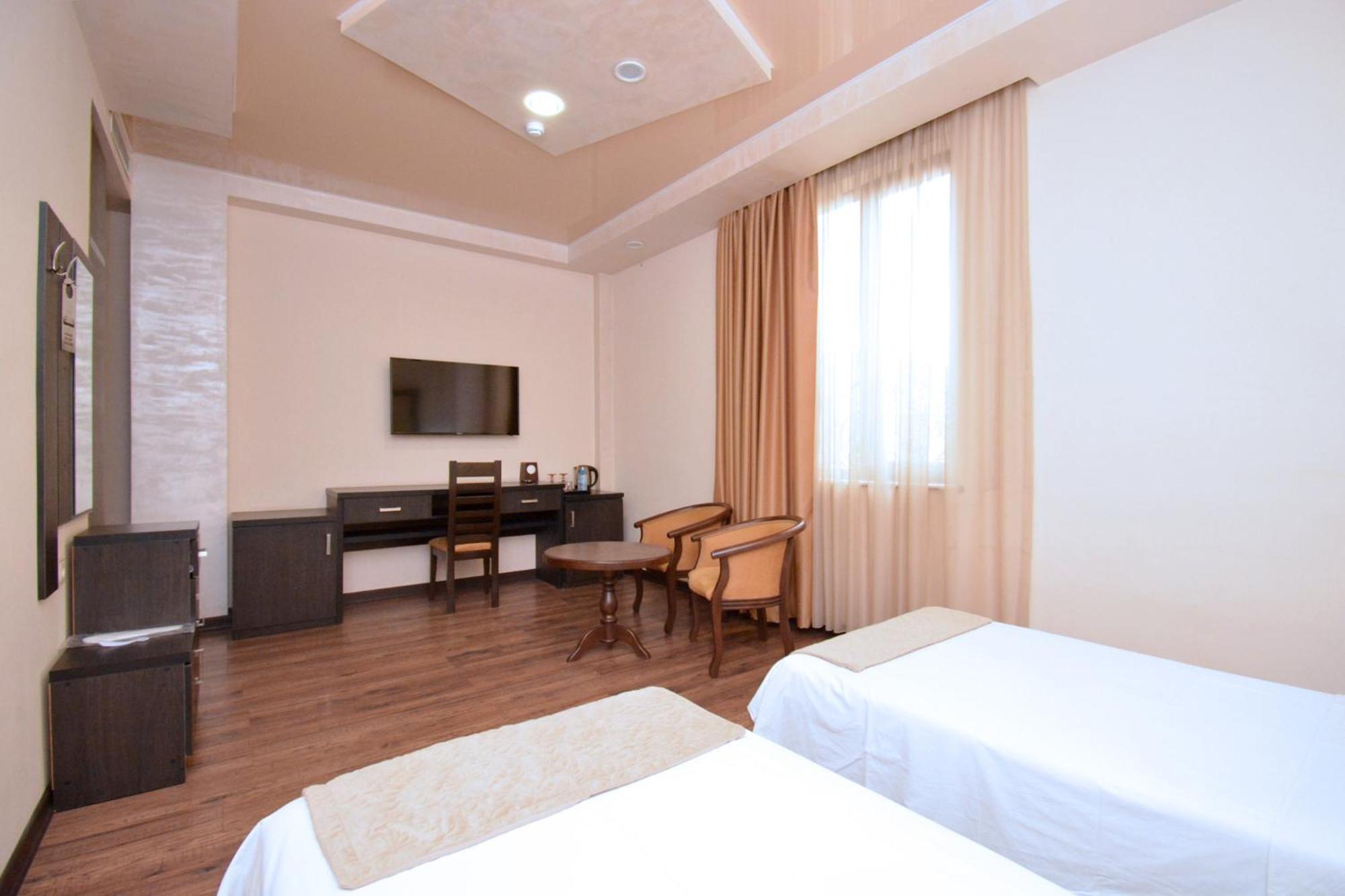 Partez Hotel 예레반 외부 사진