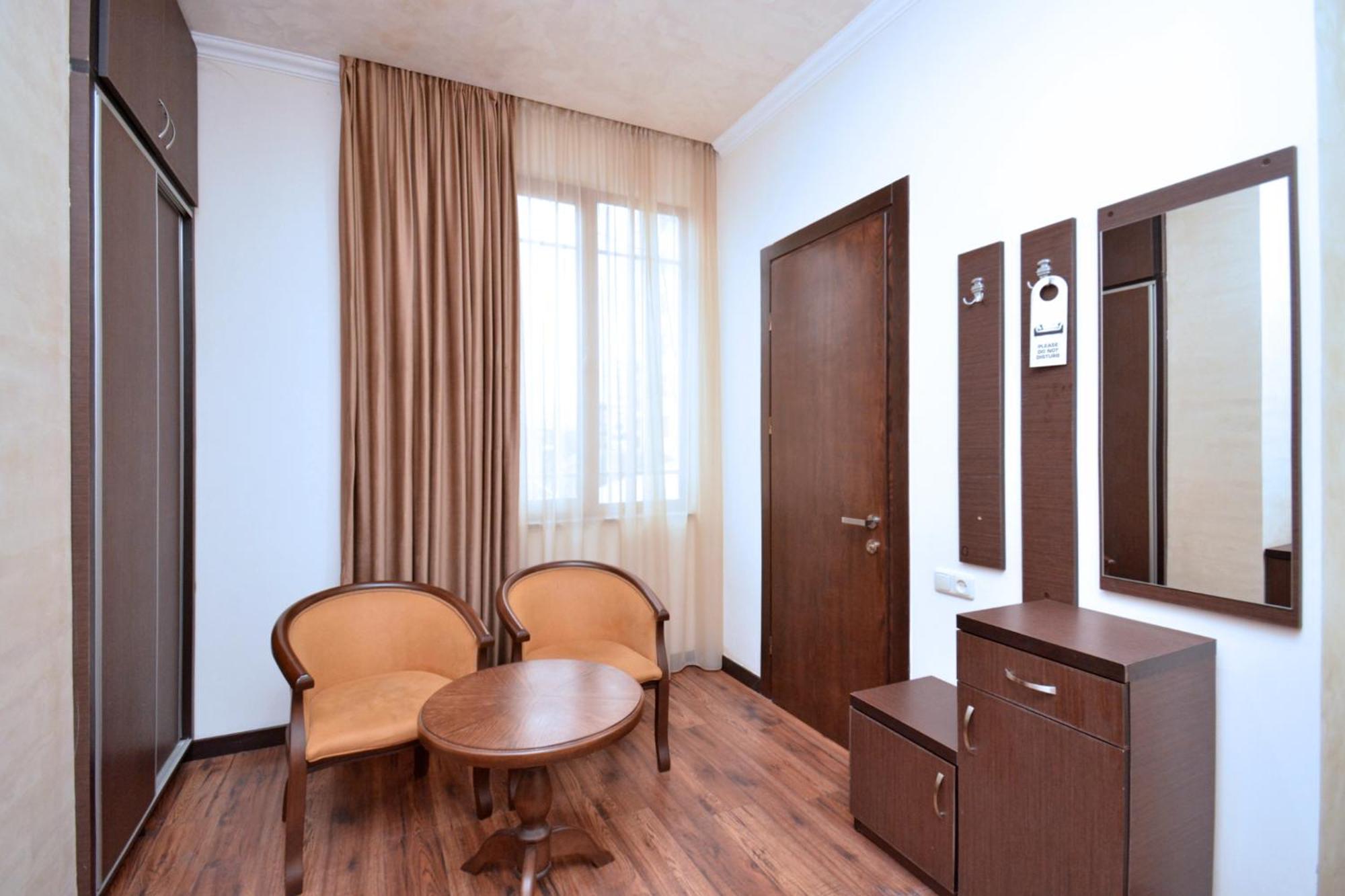 Partez Hotel 예레반 외부 사진