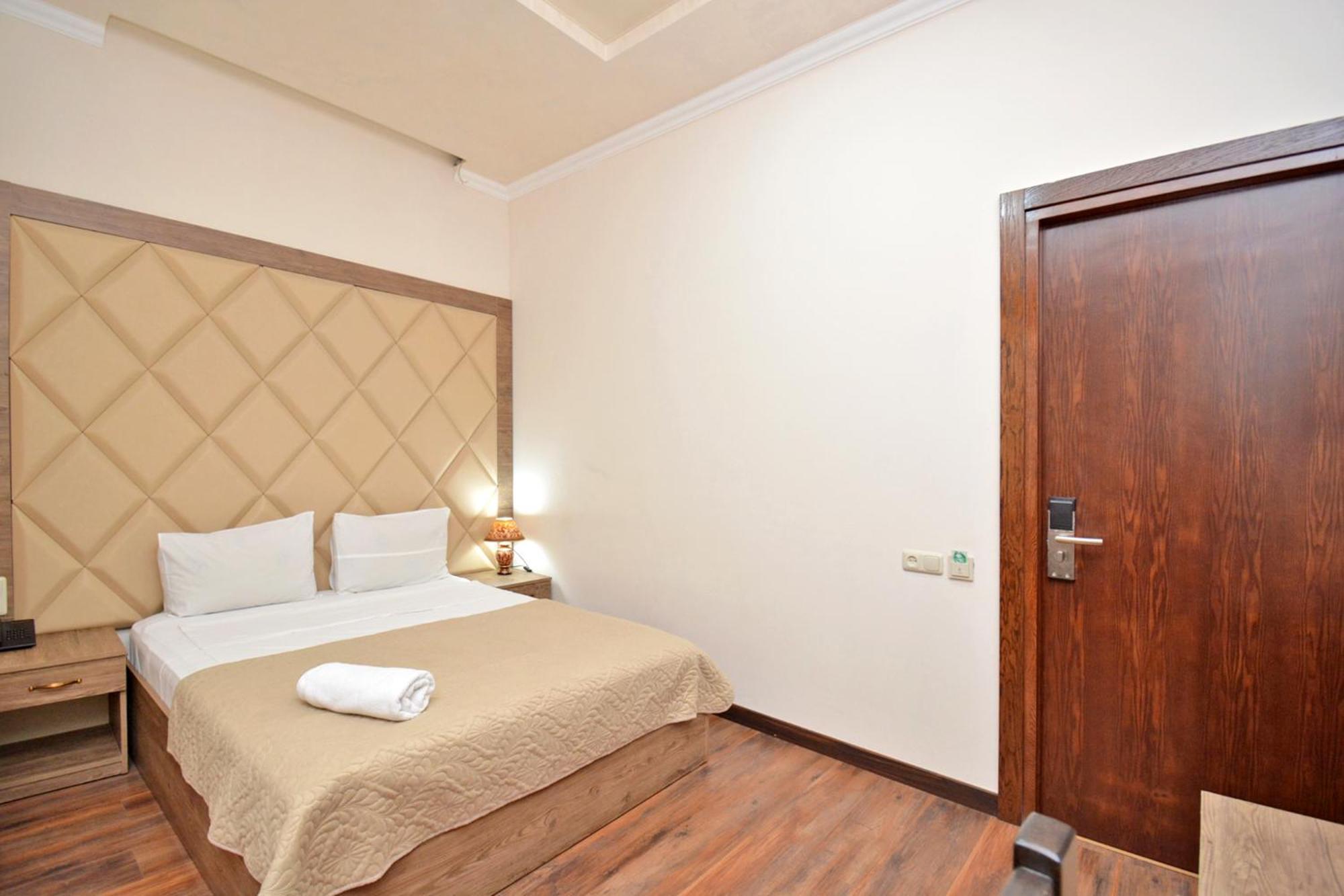 Partez Hotel 예레반 외부 사진