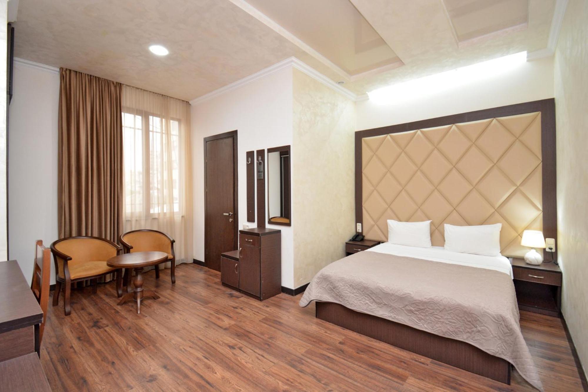 Partez Hotel 예레반 외부 사진